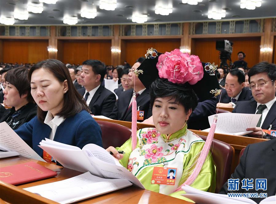 （兩會&middot;基層代表履職故事）（1）全國人大代表孫艷玲：做好非遺事業(yè)，讓古老技藝活起來