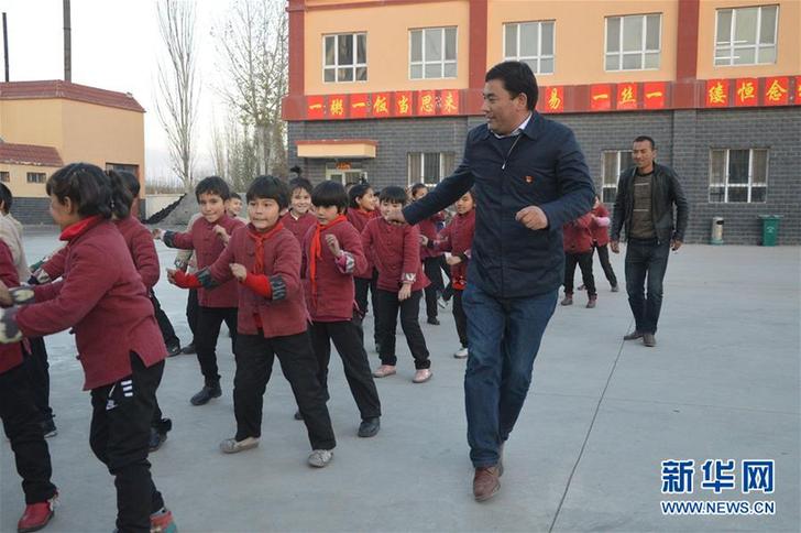 (改革先鋒風(fēng)采·圖文互動)(2)庫爾班·尼亞孜:民族團(tuán)結(jié)進(jìn)步的踐行者