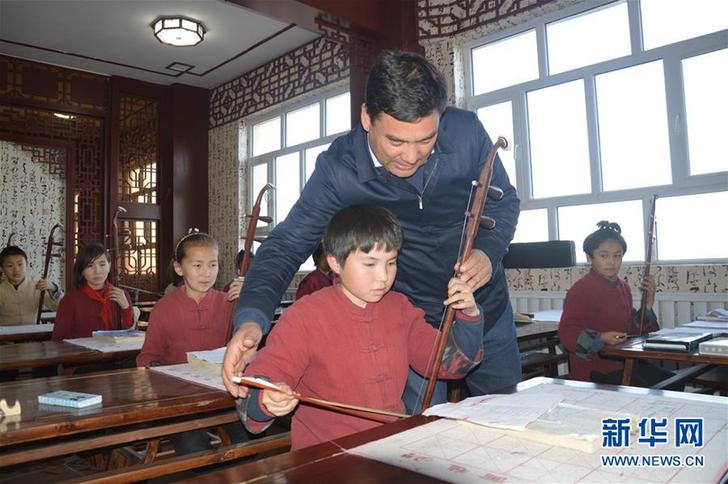 (改革先鋒風(fēng)采·圖文互動)(3)庫爾班·尼亞孜:民族團(tuán)結(jié)進(jìn)步的踐行者