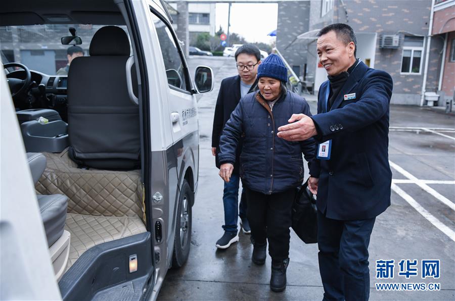 （圖文互動）（9）平靜而充滿力量&mdash;&mdash;&ldquo;中國網(wǎng)事&middot;感動2018&rdquo;年度網(wǎng)絡(luò)人物群像