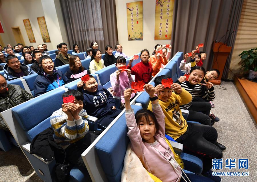 (圖文互動(dòng))(2)河南鄭州:中原民俗鬧新春 傳統(tǒng)文化潤民心