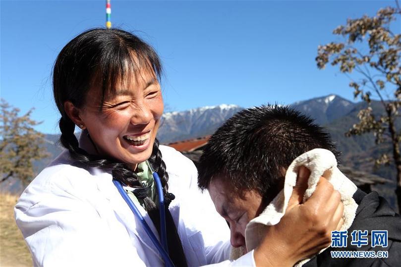 (新華全媒頭條·圖文互動)(6)大峽谷里的“背簍醫(yī)生”