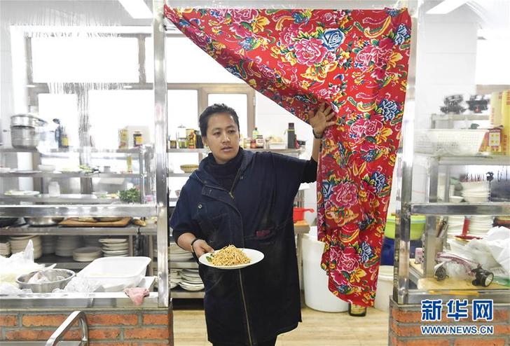 （在習(xí)近平新時代中國特色社會主義思想指引下&mdash;&mdash;新時代新作為新篇章&middot;圖文互動）（5）三年，從無名小屯到聲名遠播&mdash;&mdash;這個&ldquo;雪鄉(xiāng)&rdquo;是如何做到的？