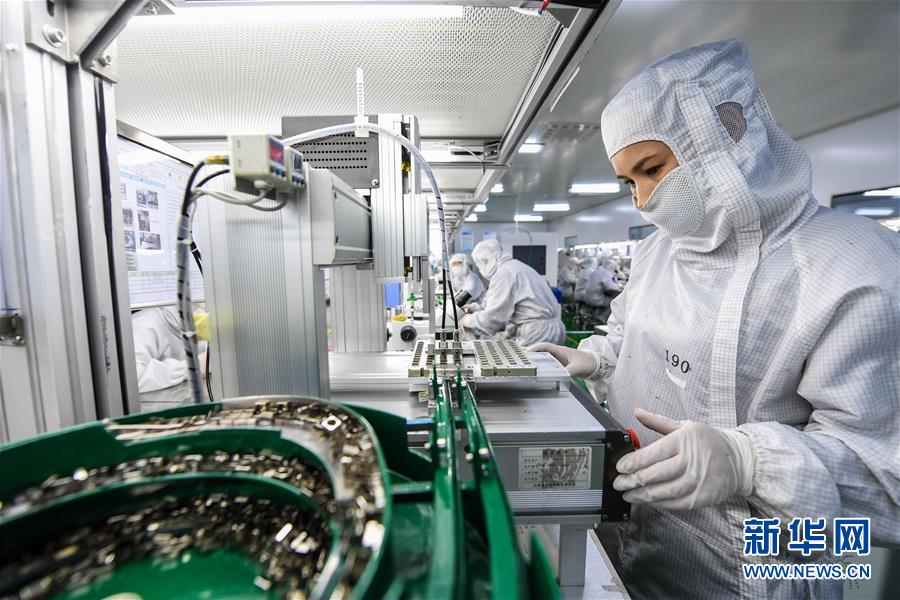 （兩會前夕看落實&middot;圖文互動）（4）在高質(zhì)量發(fā)展的探索中奮進(jìn)&mdash;&mdash;內(nèi)蒙古落實習(xí)近平總書記全國兩會重要講話精神紀(jì)實