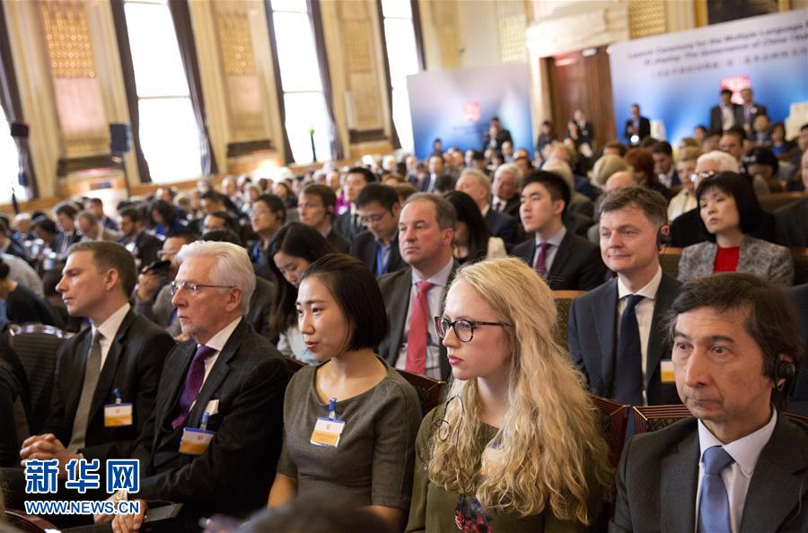 （新華全媒頭條&middot;圖文互動(dòng)）（2）特稿：讀懂中國的思想指引&mdash;&mdash;《習(xí)近平談治國理政》海外譯者談