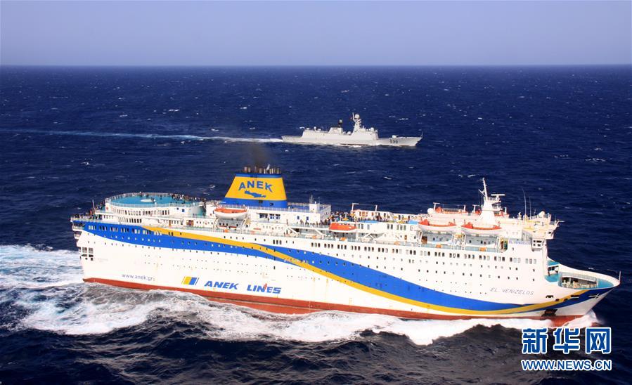 （人民海軍70年&middot;新華全媒頭條&middot;圖文互動(dòng)）（12）向著深藍(lán)出發(fā)&mdash;&mdash;獻(xiàn)給人民海軍成立70周年