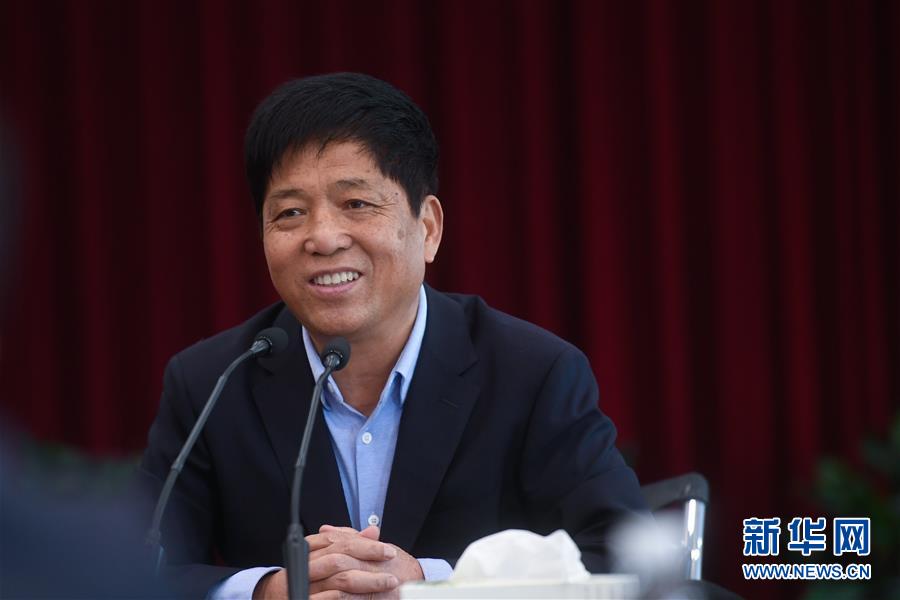 (壯麗70年·奮斗新時(shí)代·圖文互動(dòng))(4)“用心的作品是有靈魂的”——從“紅幫裁縫”到服裝名城