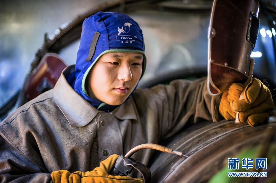 （新華全媒頭條&middot;愛國情 奮斗者&middot;圖文互動(dòng)）（3）以青春之我，創(chuàng)青春中國&mdash;&mdash;寫在五四運(yùn)動(dòng)100周年之際