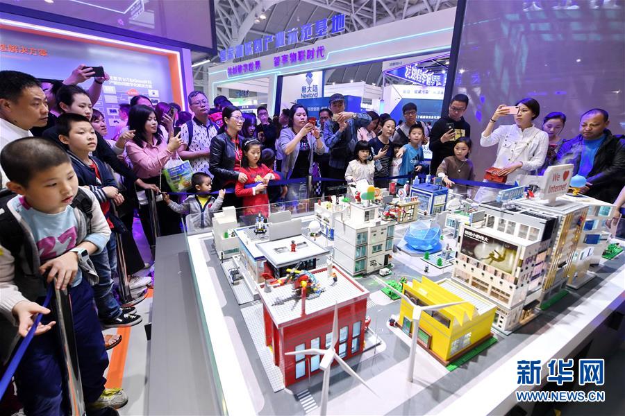 （新華全媒頭條&middot;圖文互動）（3）從&ldquo;數(shù)字中國&rdquo;看中國發(fā)展新信號、新亮點、新趨勢