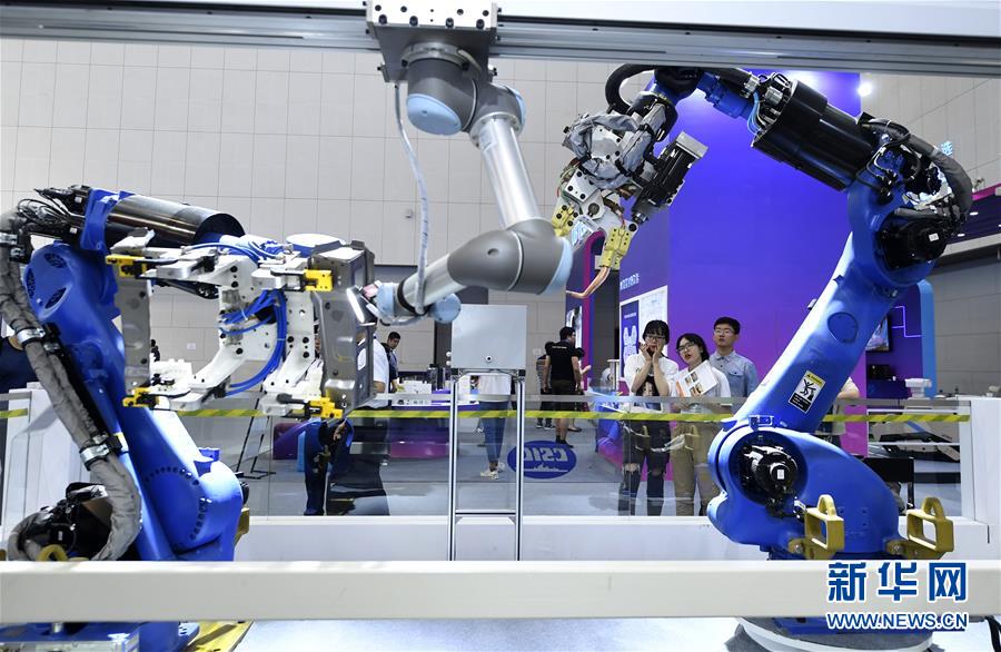 （新華全媒頭條&middot;圖文互動）（5）擁抱智能新時代：世界智能大會釋放了哪些新信號？