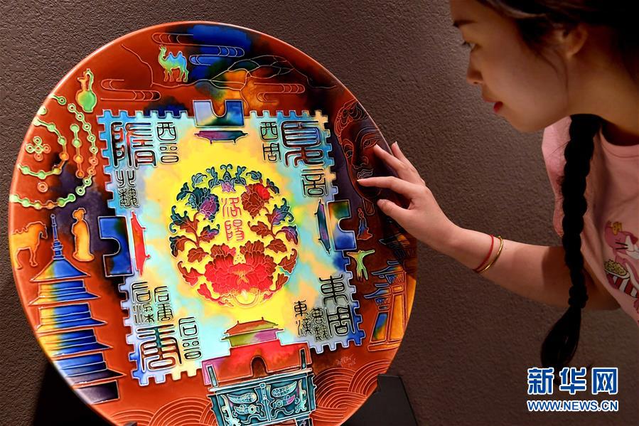 （新華全媒頭條&middot;圖文互動(dòng)）（21）&ldquo;若問(wèn)古今興廢事，請(qǐng)君只看洛陽(yáng)城&rdquo;&mdash;&mdash;千年古都&ldquo;烹制&rdquo;博物館盛宴