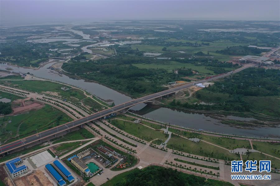 (壯麗70年·奮斗新時代·圖文互動)(11)廣西:傾力打造“一帶一路”有機銜接的重要門戶