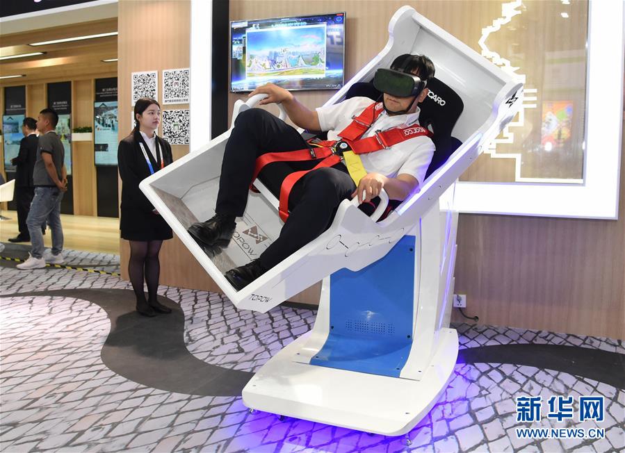 （在習(xí)近平新時(shí)代中國特色社會主義思想指引下&mdash;&mdash;新時(shí)代新作為新篇章&middot;圖文互動(dòng)）（1）與中國服務(wù)貿(mào)易共成長&mdash;&mdash;&ldquo;多會合一&rdquo;京交會開啟中國服貿(mào)&ldquo;新大門&rdquo;