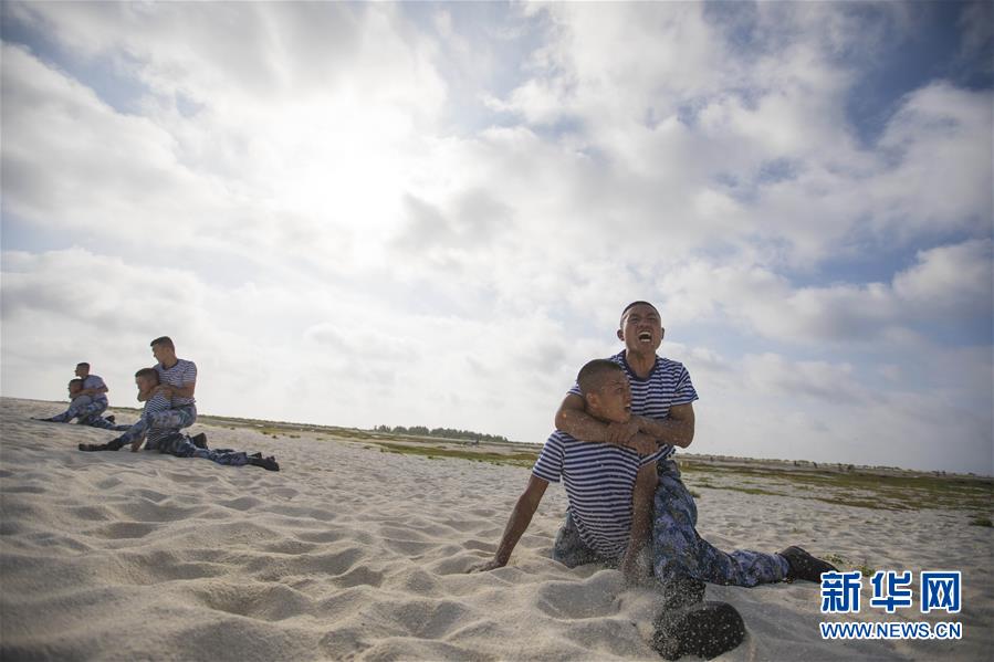 （壯麗70年&middot;奮斗新時(shí)代&middot;新華全媒頭條&middot;圖文互動(dòng)）（5）&ldquo;你在我的航程上，我在你的視線里&rdquo;&mdash;&mdash;走進(jìn)海軍西沙中建島官兵的五彩世界