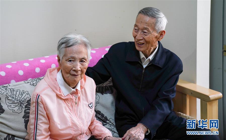 （新華全媒頭條&middot;時代先鋒&middot;圖文互動）（9）傳奇的英雄 無悔的忠誠&mdash;&mdash;記刑偵痕跡檢驗專家崔道植