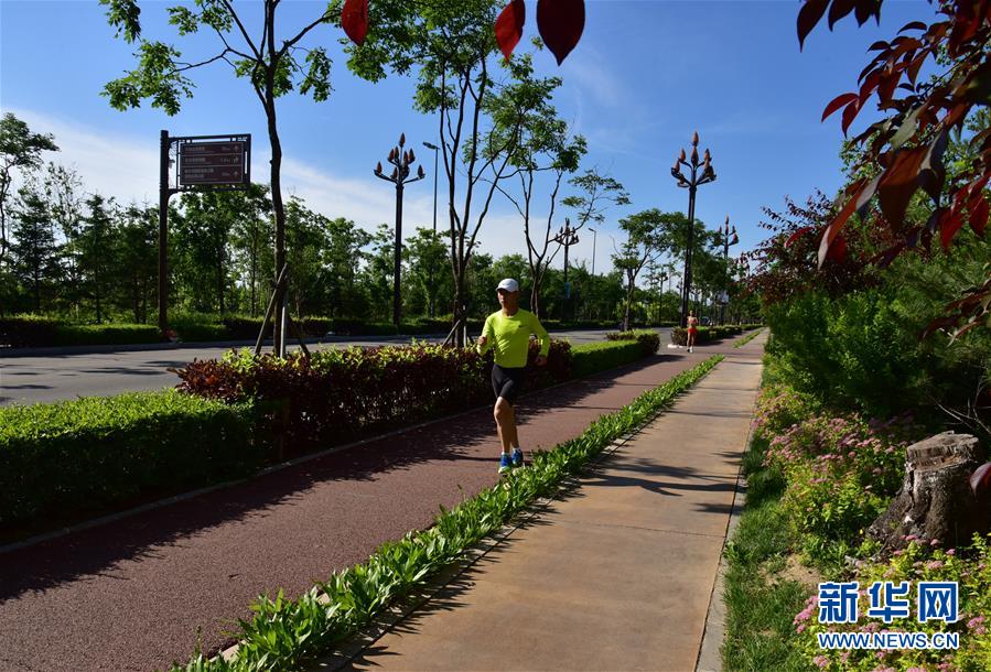 （在習(xí)近平新時(shí)代中國特色社會(huì)主義思想指引下&mdash;&mdash;新時(shí)代新作為新篇章&middot;圖文互動(dòng)）（3）在這里，遇見&ldquo;詩和遠(yuǎn)方&rdquo;&mdash;&mdash;長白山下&ldquo;第一鎮(zhèn)&rdquo;的全域旅游實(shí)踐