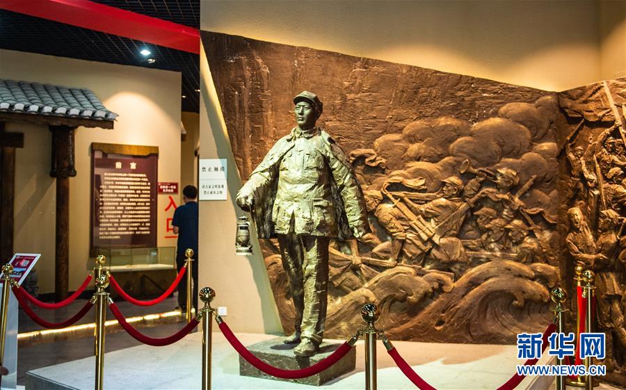 （壯麗70年&middot;奮斗新時(shí)代&mdash;&mdash;記者再走長征路&middot;圖文互動）（1）長征路上，那一盞盞馬燈