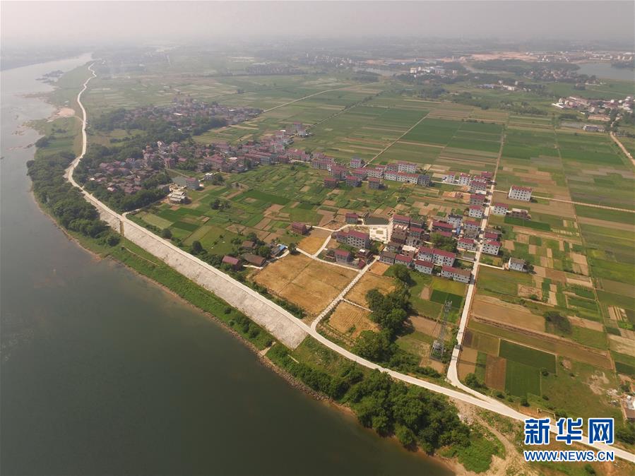 （新華全媒頭條&middot;壯麗70年&middot;奮斗新時代&mdash;&mdash;共和國發(fā)展成就巡禮&middot;圖文互動）（8）不渝的初心 壯麗的答卷&mdash;&mdash;革命老區(qū)江西70年發(fā)展巡禮