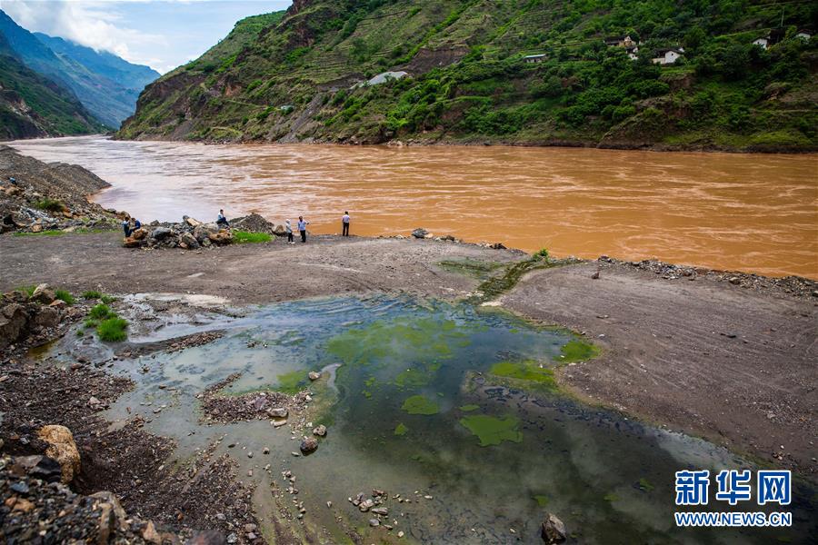 (壯麗70年·奮斗新時(shí)代——記者再走長征路·圖文互動(dòng))(1)七天七夜,驚心動(dòng)魄——皎平渡口永不消失的紅色記憶