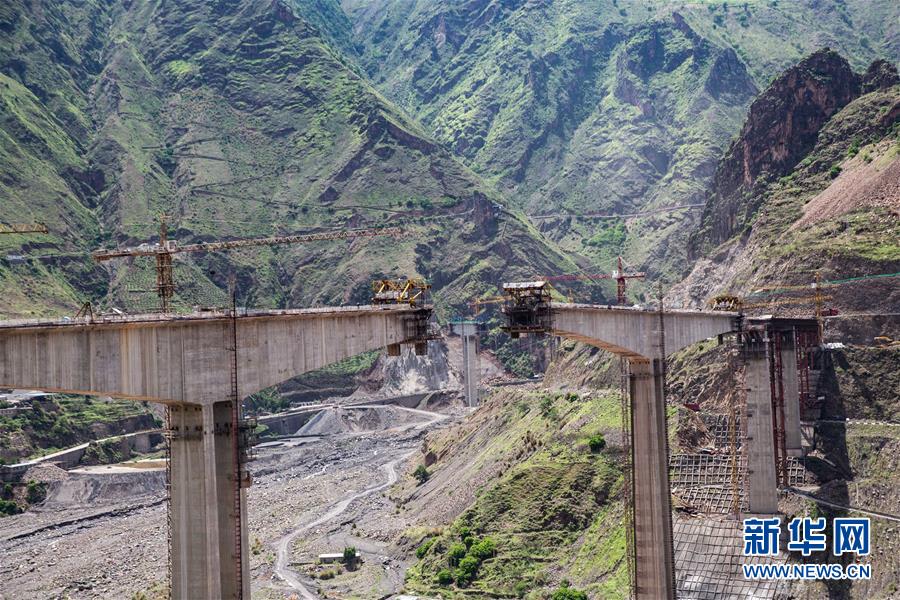 (壯麗70年·奮斗新時(shí)代——記者再走長征路·圖文互動(dòng))(7)七天七夜,驚心動(dòng)魄——皎平渡口永不消失的紅色記憶