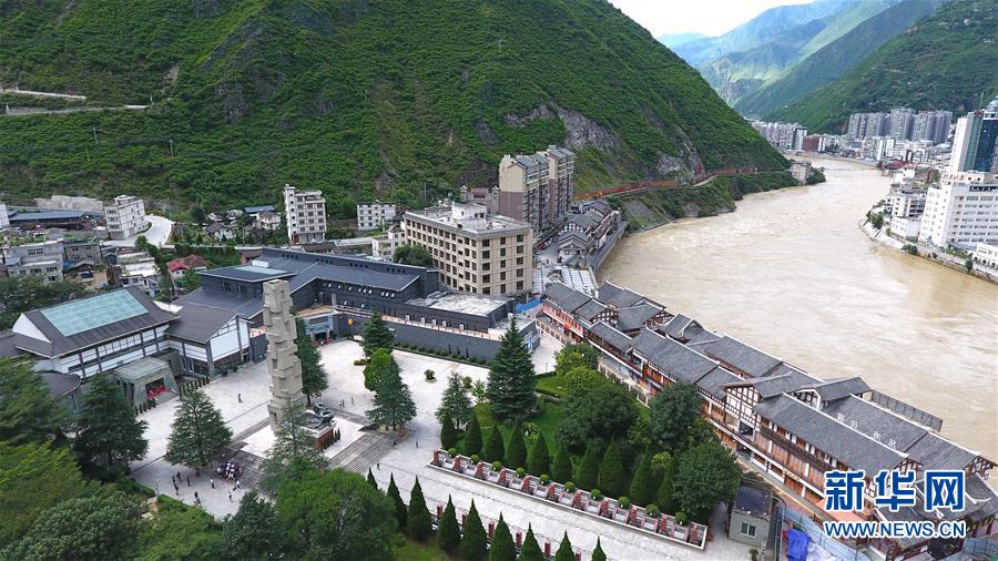 （壯麗70年&middot;奮斗新時代&mdash;&mdash;記者再走長征路&middot;圖文互動）（3）瀘定橋畔的回響