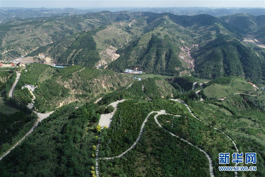 （新華全媒頭條&middot;壯麗70年&middot;奮斗新時代&mdash;&mdash;記者再走長征路&middot;圖文互動）（8）紅星，從這里照耀中國&mdash;&mdash;陜北見證中國革命的歷史轉(zhuǎn)折