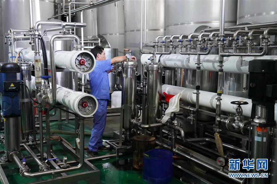 （在習(xí)近平新時代中國特色社會主義思想指引下&mdash;&mdash;新時代新作為新篇章&middot;總書記關(guān)心的百姓身邊事&middot;圖文互動）（1）大污染變身&ldquo;大寶藏&rdquo;：治理畜禽糞污，他們這樣干！