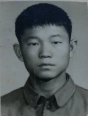 (為了民族復(fù)興·英雄烈士譜·圖文互動(dòng))吳根生:肉身堵車(chē)輪的生命“守護(hù)神”