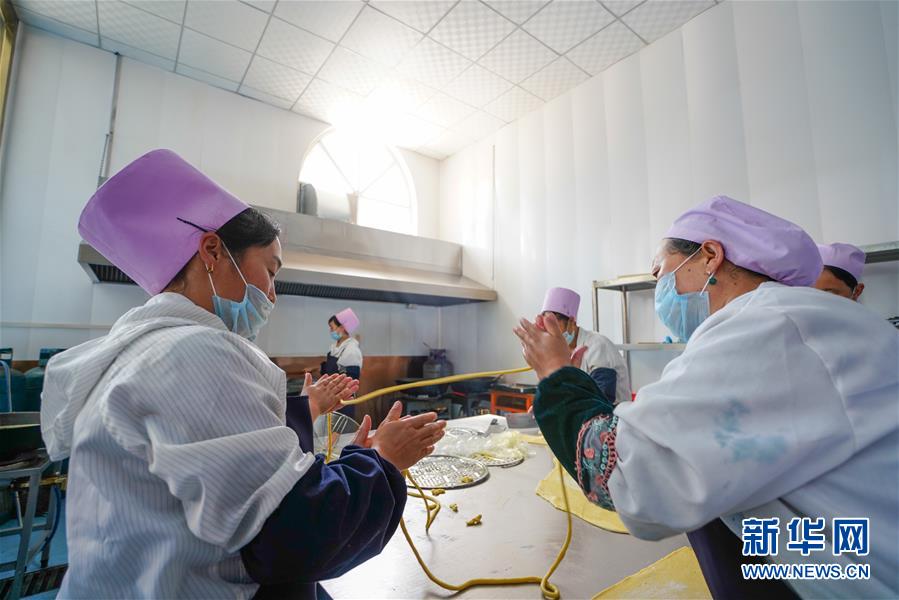 (新華全媒頭條·決戰(zhàn)決勝脫貧攻堅(jiān)·圖文互動(dòng))(9)以沖刺的狀態(tài)跑出決勝的姿態(tài)——“三區(qū)三州”甘肅深貧區(qū)脫貧攻堅(jiān)報(bào)告