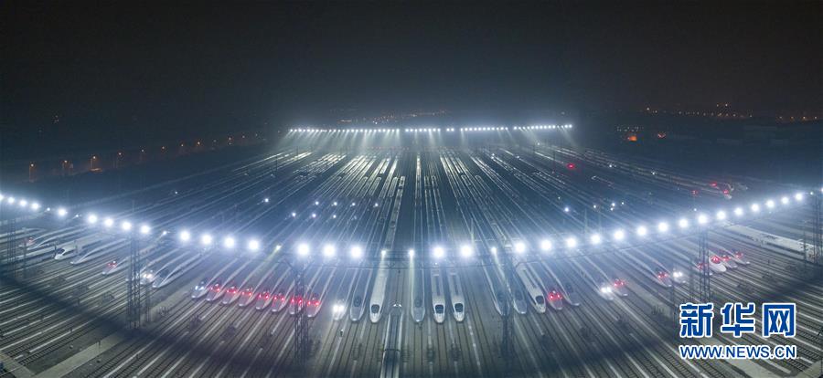 （壯麗70年&middot;奮斗新時代&mdash;&mdash;共和國發(fā)展成就巡禮）（1）人暢其行、貨暢其流&mdash;&mdash;共和國交通運輸業(yè)發(fā)展成就巡禮