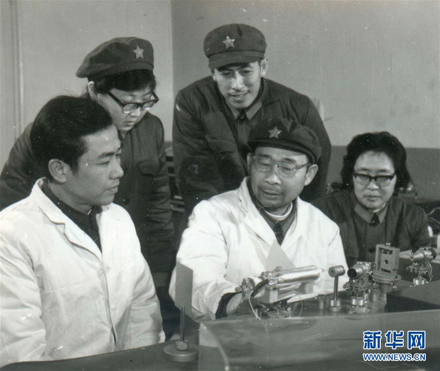 （愛(ài)國(guó)情 奮斗者&middot;圖文互動(dòng)）（1）永不停轉(zhuǎn)的&ldquo;陀螺&rdquo;&mdash;&mdash;追記中國(guó)工程院院士、國(guó)防科技大學(xué)教授高伯龍