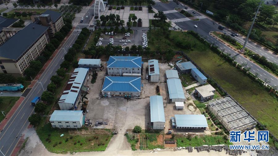 （在習(xí)近平新時代中國特色社會主義思想指引下&mdash;&mdash;新時代新作為新篇章&middot;圖文互動）（2）&ldquo;我們給火箭做減重&rdquo;&mdash;&mdash;高?？萍紕?chuàng)新進行時