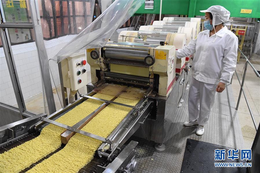 (新華全媒頭條·圖文互動(dòng))(12)大國(guó)糧倉(cāng)的新時(shí)代交響——河南農(nóng)業(yè)70年觀(guān)察