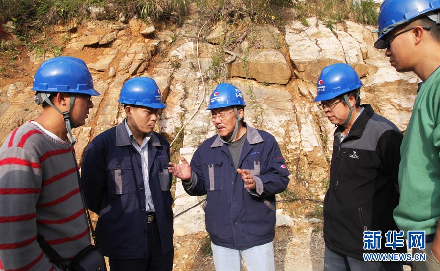 （新華全媒頭條&middot;圖文互動(dòng)）（5）祖國和人民永遠(yuǎn)銘記&mdash;&mdash;獻(xiàn)給逝去的最美奮斗者