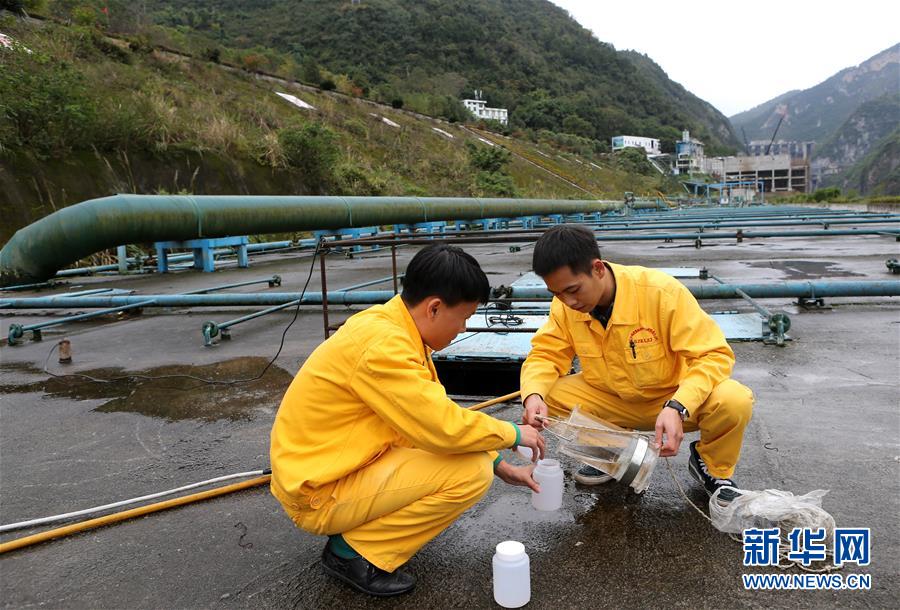 （四中全會精神在基層&middot;圖文互動）（5）烏江清，貴州興&mdash;&mdash;貴州第一大河烏江治污記