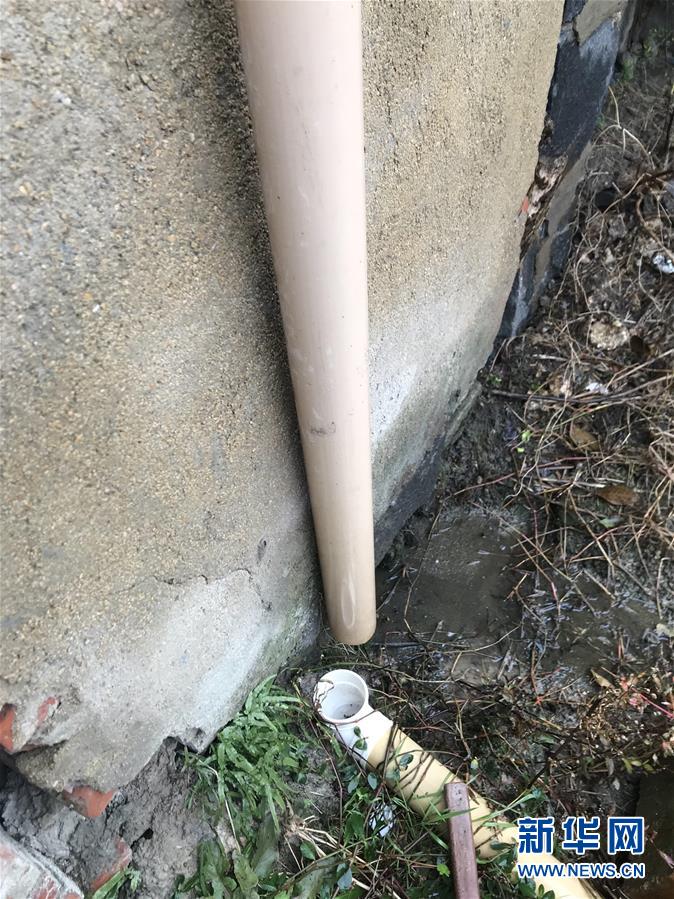（新華視點(diǎn)&middot;國(guó)務(wù)院農(nóng)村人居環(huán)境整治大檢查&middot;圖文互動(dòng)）（3）抽查10多戶(hù)新廁竟無(wú)一使用 農(nóng)村改廁豈能&ldquo;為改而改&rdquo;