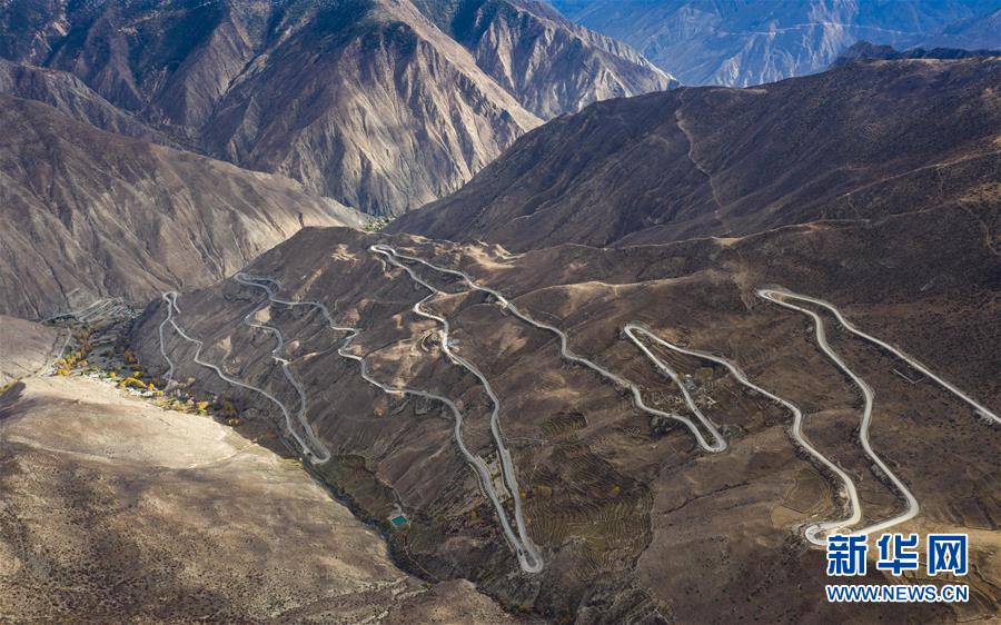 （新華全媒頭條&middot;圖文互動）（1）格?；ㄩ_滿天路&mdash;&mdash;寫在川藏公路通車65周年之際