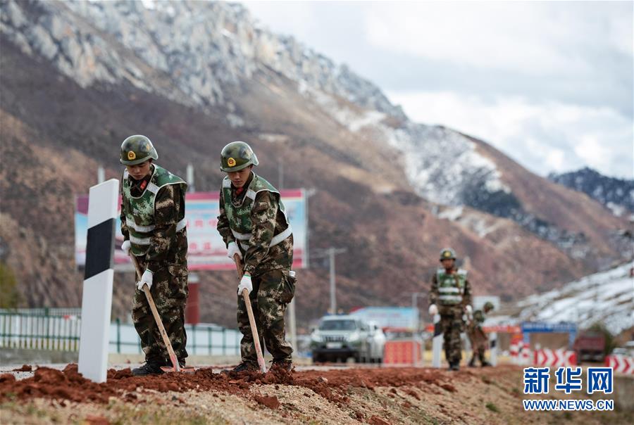 （新華全媒頭條&middot;圖文互動）（12）格?；ㄩ_滿天路&mdash;&mdash;寫在川藏公路通車65周年之際
