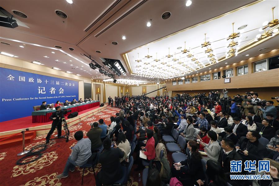 （兩會(huì)）（4）政協(xié)委員談優(yōu)化營(yíng)商環(huán)境、促進(jìn)民營(yíng)經(jīng)濟(jì)高質(zhì)量發(fā)展