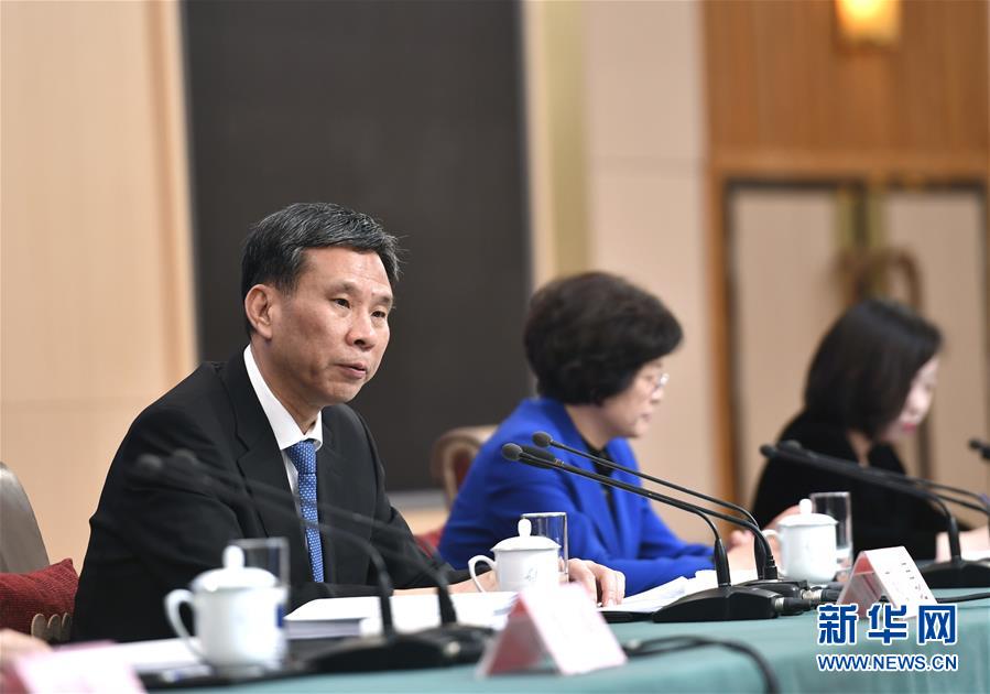 （兩會(huì)&middot;XHDW）（6）財(cái)政部部長劉昆等就&ldquo;財(cái)稅改革和財(cái)政工作&rdquo;答記者問