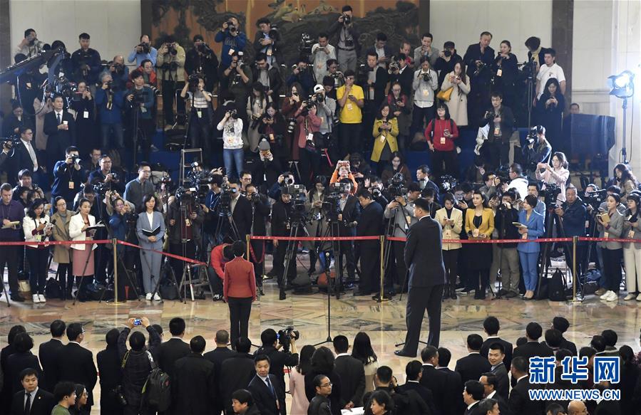 （兩會&middot;面對面）（14）全國政協(xié)委員接受采訪