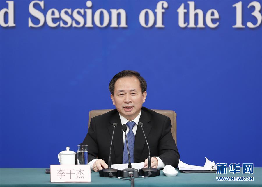 （兩會(huì)&middot;XHDW）（5）生態(tài)環(huán)境部部長(zhǎng)李干杰就&ldquo;打好污染防治攻堅(jiān)戰(zhàn)&rdquo;答記者問(wèn)