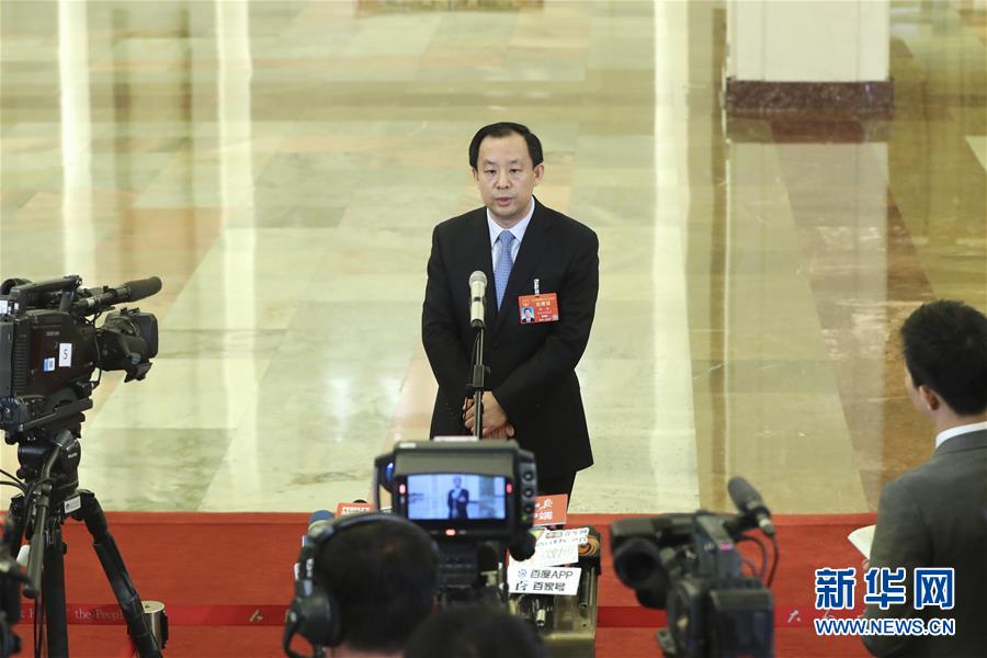 （兩會(huì)&middot;面對(duì)面）（14）采訪部長(zhǎng)