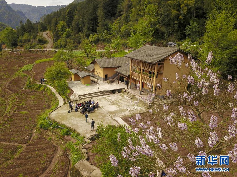 （新華全媒頭條&middot;圖文互動）（8）勇立潮頭御風(fēng)行&mdash;&mdash;以習(xí)近平同志為核心的黨中央2019年治國理政評述