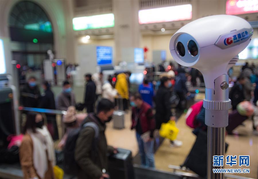 (社會)(1)武漢:漢口火車站加強(qiáng)疫情監(jiān)控