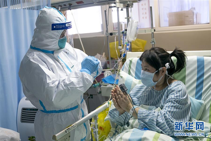 （新華全媒頭條&middot;圖文互動(dòng)）（14）萬眾一心迎挑戰(zhàn) 眾志成城戰(zhàn)疫情&mdash;&mdash;全國(guó)總動(dòng)員打響疫情防控阻擊戰(zhàn)紀(jì)實(shí)