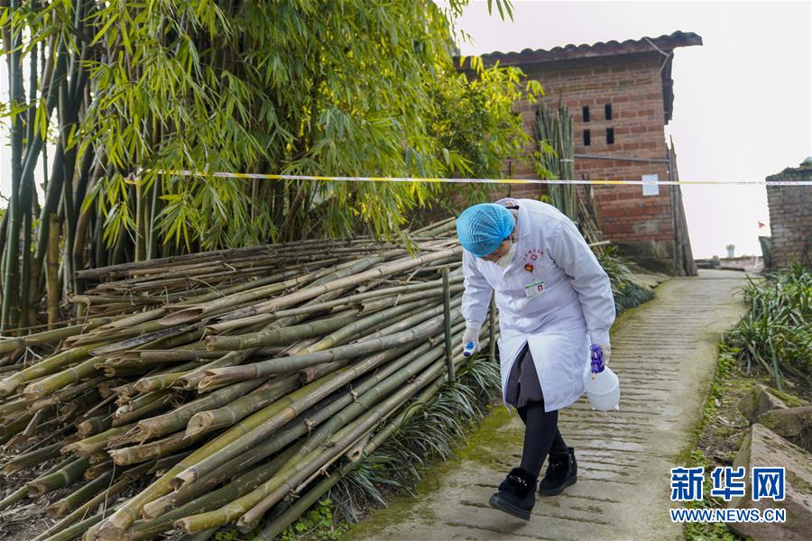 （聚焦疫情防控&middot;圖文互動）（3）一對抗疫夫妻的&ldquo;一線連軸轉(zhuǎn)&rdquo;