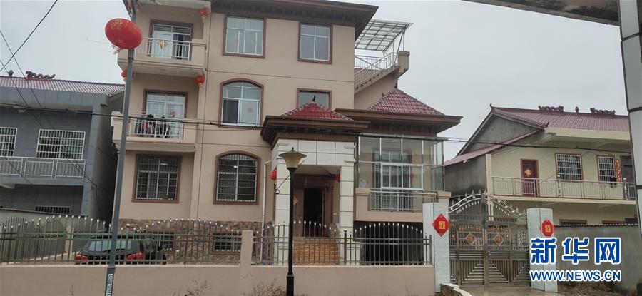 （聚焦疫情防控&middot;圖文互動）（1）從武漢返鄉(xiāng)的一家人：&ldquo;鄰里情割不斷，自行隔離是義務(wù)&rdquo;