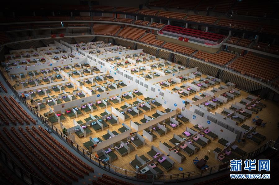 (聚焦疫情防控)(1)方艙待“客”