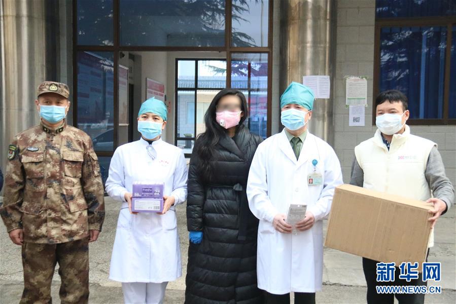 （聚焦疫情防控&middot;圖文互動）&ldquo;相信醫(yī)生，相信自己！&rdquo;&mdash;&mdash;駐京部隊醫(yī)院首例新冠肺炎康復患者的抗疫經(jīng)歷